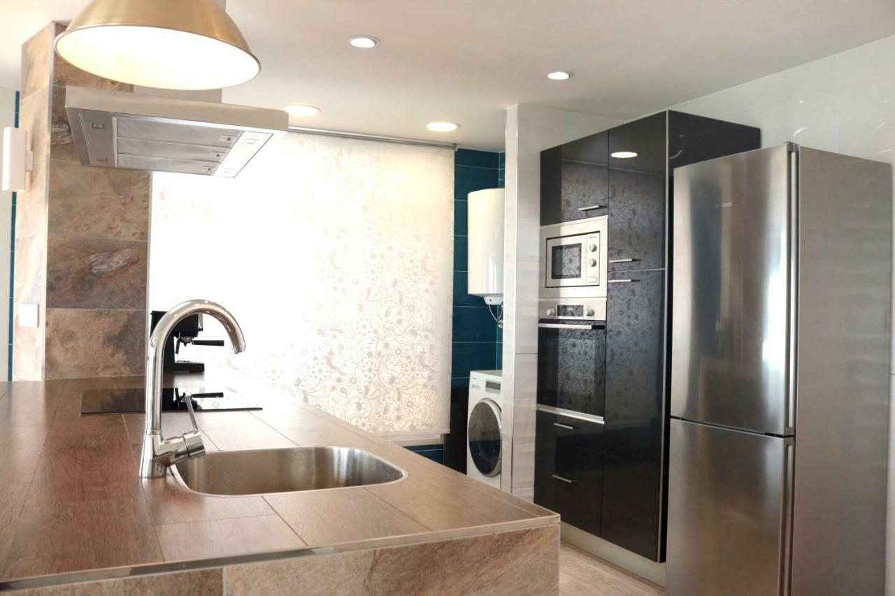 Costaazul Loft, Seaviews Frente Al Mar, Playa Los Locos تورّيفيِخا المظهر الخارجي الصورة