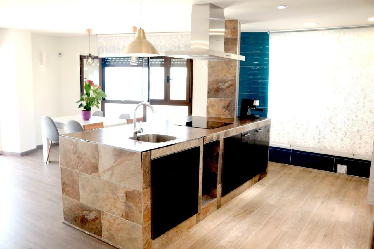 Costaazul Loft, Seaviews Frente Al Mar, Playa Los Locos تورّيفيِخا المظهر الخارجي الصورة