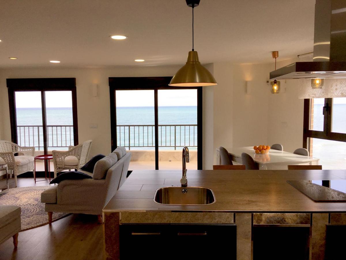 Costaazul Loft, Seaviews Frente Al Mar, Playa Los Locos تورّيفيِخا المظهر الخارجي الصورة